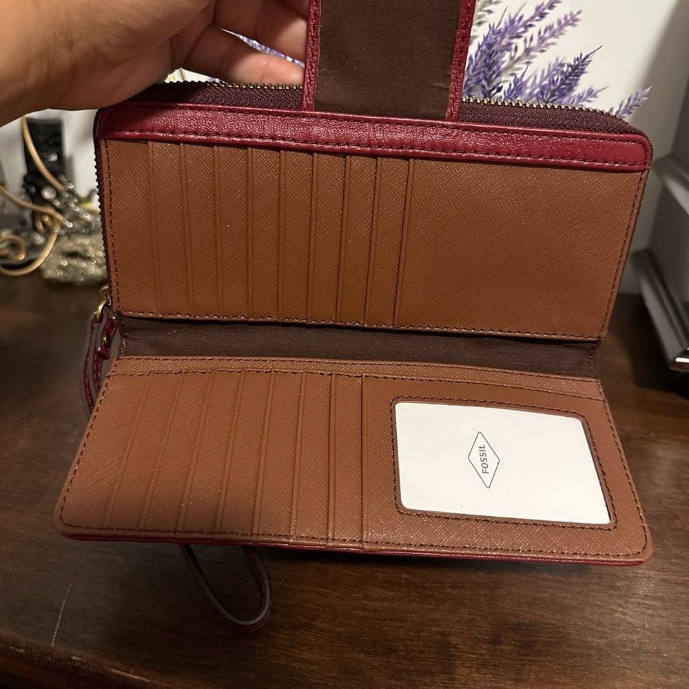 Fossil Red Leather Wristlet Wallet - Picture 4 of 6